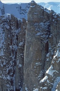 Les grands piliers du sommet de Dunottar - 2 Mai 1984.