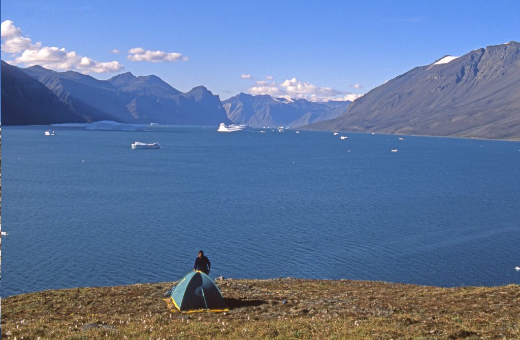 Camp dans le Uvkusigssat Fjord