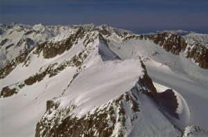 Vue vers l'ouest depuis le sommet de l'Aneto - 12 mars 1996.