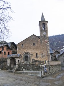 L'église du village d'Alos de Isil.